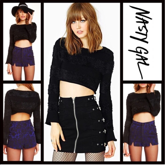 Nasty Gal Tops - Nasty Gal Crop top